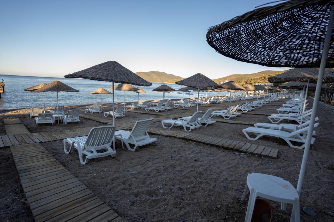 Latanya Park Resort Yaliciftlik Esterno foto
